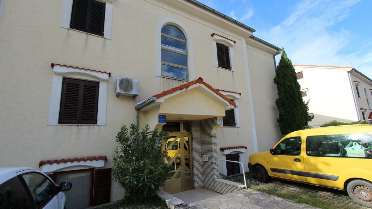 Studio Balen Malinska Exterior foto